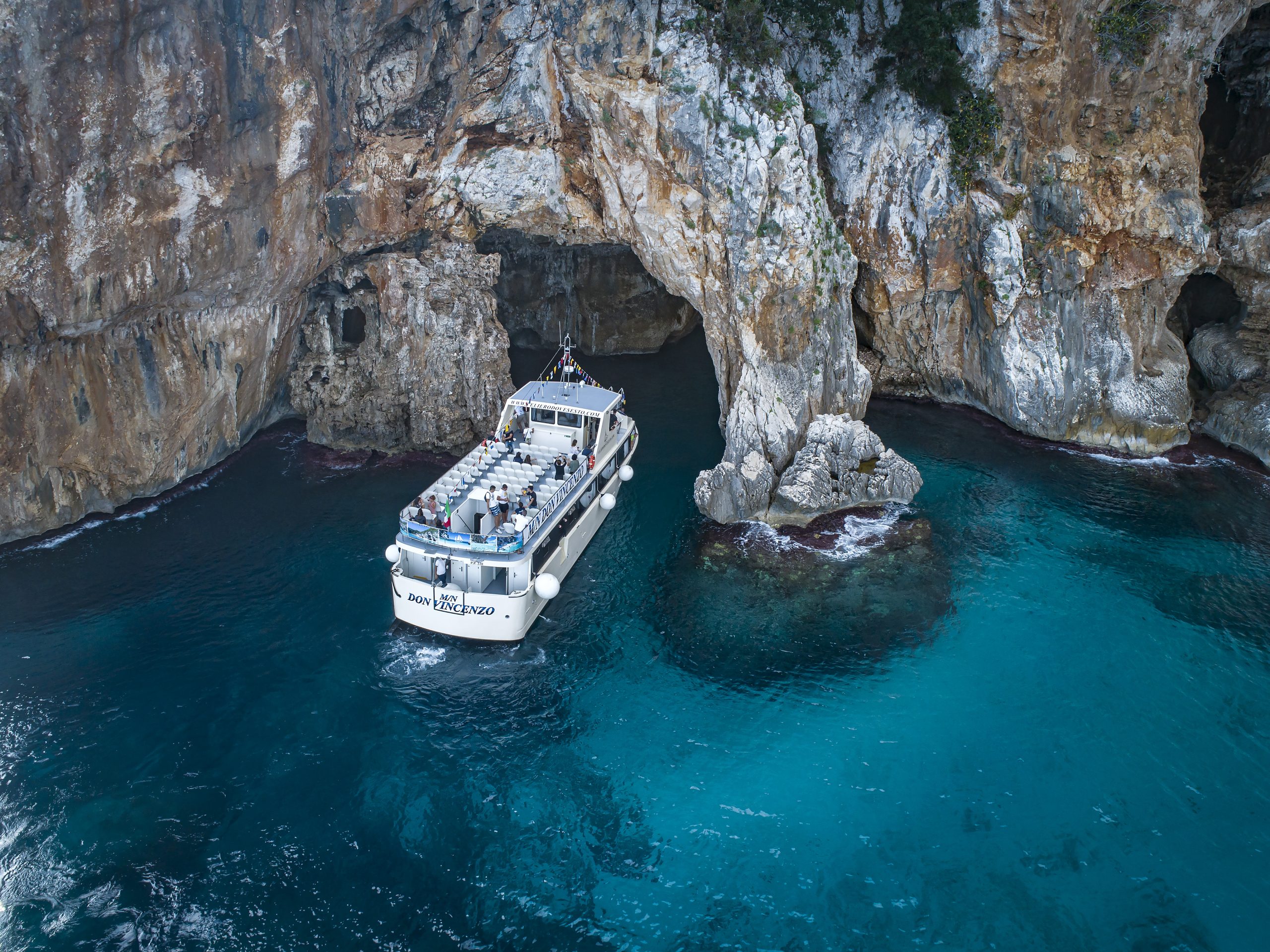 Golfo di Orosei Don Vincenzo grotta