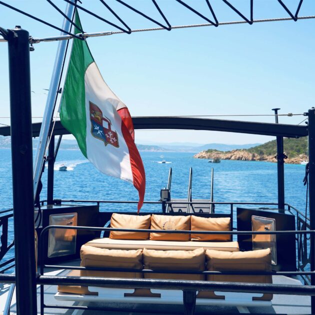Escursione privata su yacht LuxuaryVerginia nell'Arcipelago di La Maddalena - Fabatour