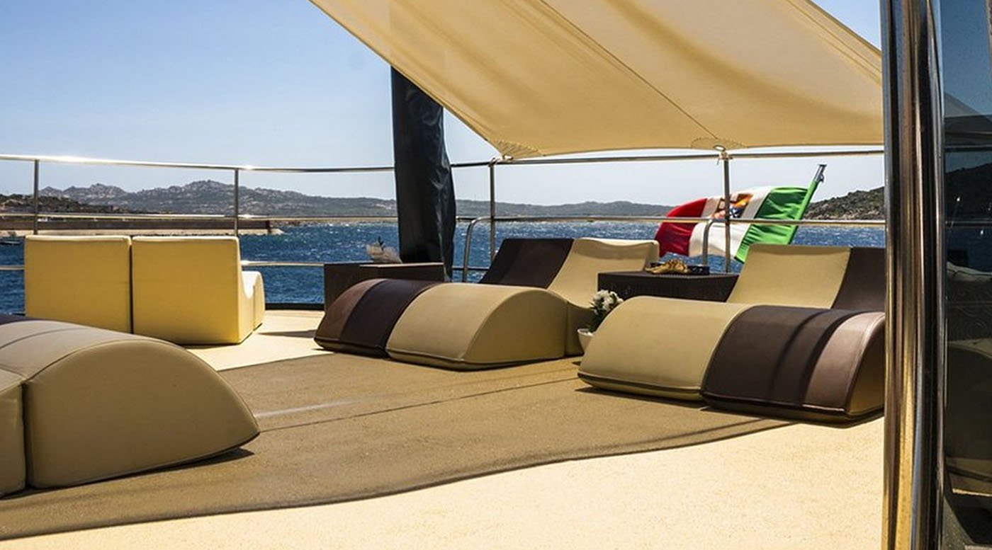 Escursione VIP nell'Arcipelago di La Maddalena con ponte di lusso - Fabatour